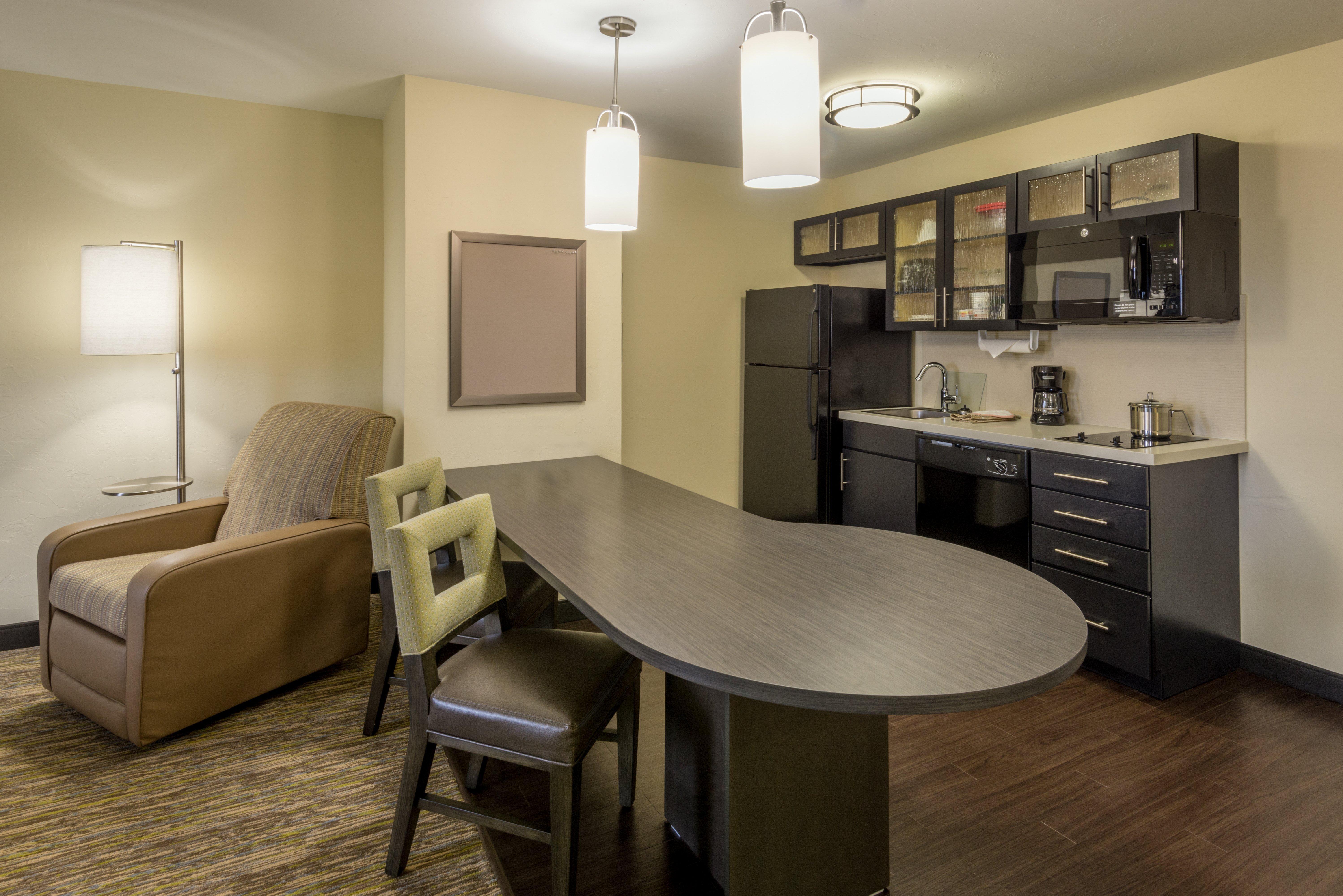 Candlewood Suites Del City By Ihg Zewnętrze zdjęcie
